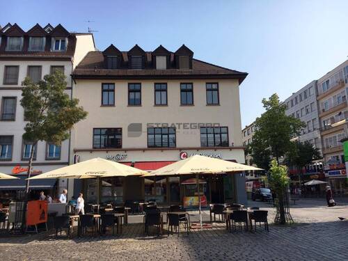 Seite zum Marktplatz - Etagenwohnung mit 217,50 m² in Mannheim zur Miete