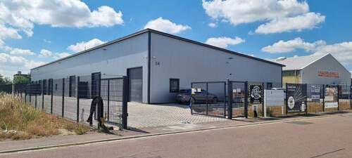 Geländezufahrt - Lager Halle Lagerfläche Lagerhalle Werkstatt Garage