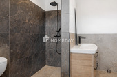 EG Badezimmer 1 2 - 