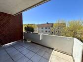 Große Loggia/ Balkon - 3 Zimmer Etagenwohnung in Laatzen