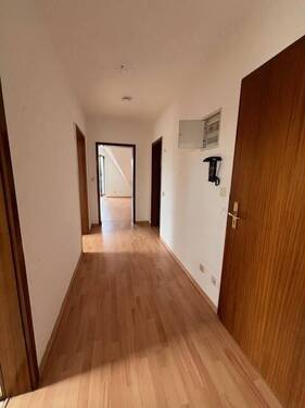 300 EH 5 VK Diele 2 - 