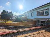 Vor dem Haus - 