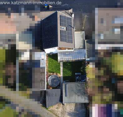 Gesamtes Grundstück - 