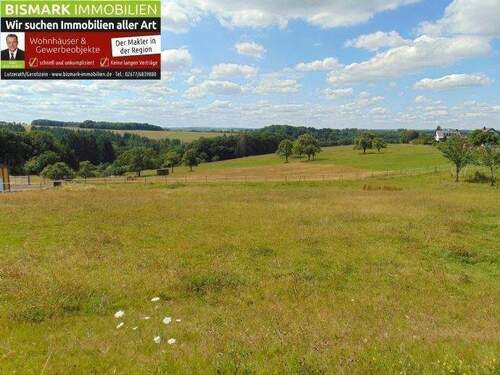 Bild 1 - Grundstück in guter Lage und mit fantastischer Aussicht.