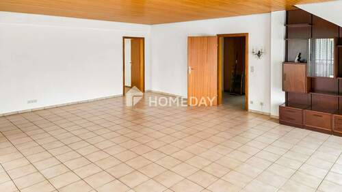 1. OG Wohnzimmer 4 - 