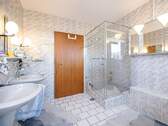Badezimmer DG - 