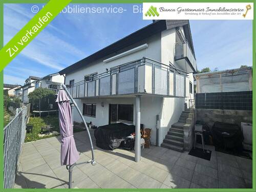 Südseite - ** Familienfreundliches TraumhausMehrgenerationenhaus mit Duplexgarage**