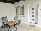 Eingang/Terrasse - Kleine Erdgeschosswohnung im Anbau eines Einfamilienhauses