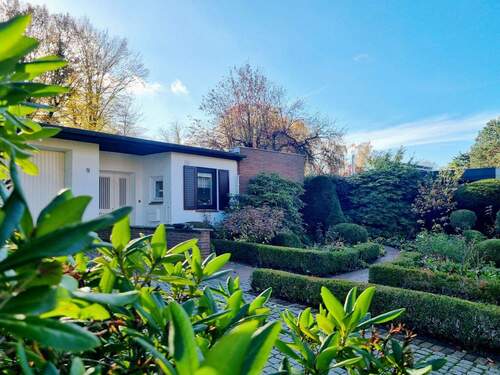 SCHRICK IMMOBILIEN: Ahrensburg - 4 Zimmer Bungalow in Ahrensburg