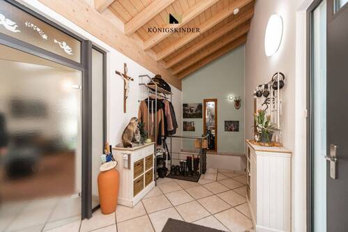 Eingangsbereich - 5 Zimmer Einfamilienhaus in Böhmenkirch