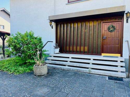 4 - Mehrfamilienhaus, Wohnhaus mit 230,00 m² in Waghäusel zum Kaufen