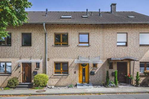 Straßenansicht - 