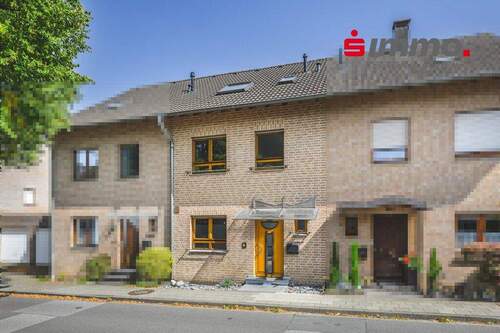 Titelbild - Neuwertiges Einfamilienhaus mit Garage