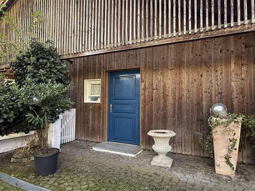 Eingang - Einfamilienhaus mit 158,30 m² in Niederviehbach zum Kaufen