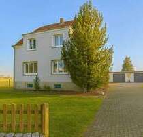 Großzügiges Mehrgenerationen-Anwesen in Alleinlage - 2 sanierte Doppelhaushälften auf 2.500 m² Grund - Erwitte Völlinghausen