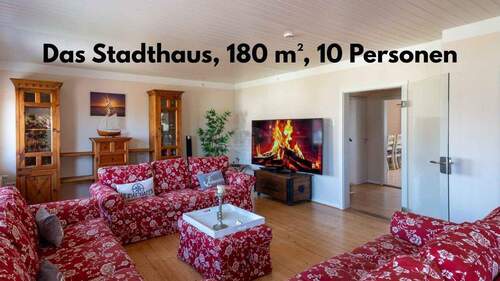 Das Stadthaus, 180 m_, 10 Personen - 2 Zimmer Mehrfamilienhaus, Wohnhaus in Wunstorf
