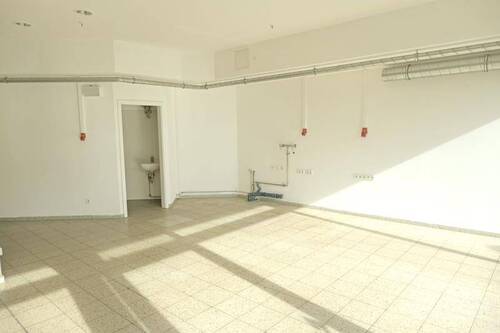 Gewerbefläche - 2 Zimmer Gewerbeobjekt (Büro, Produktion, Verkauf) in Nürnberg