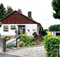 Charmantes Eckgrundstück mit grünem Rückzugsort und Bestandshaus! - Uttenreuth Weiher