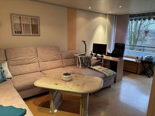 Wohnzimmer - 3 Zimmer Etagenwohnung in Krefeld