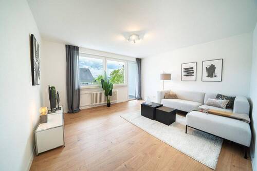 Wohnzimmer - Modernisierte 3-ZKB mit Südbalkon, Aufzug & Garage in ruhiger Lage von Koblenz-Asterstein