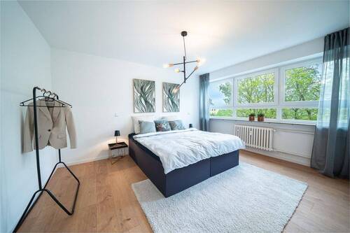 Schlafzimmer - 3 Zimmer Etagenwohnung zum Kaufen in Koblenz