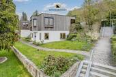 Hier beginnt Ihr neues Kapitel – mit Stil und Charme! - Wohnliches Architektenhaus in ruhiger Hanglage mit traumhafter Aussicht
