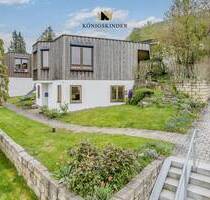 Wohnliches Architektenhaus in ruhiger Hanglage mit traumhafter Aussicht - Pfullingen