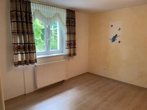 weiteres Zimmer EG.jpg - 