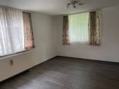 1. Zimmer EG.jpg - 