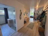 Eingangsbereich - Etagenwohnung mit 75,00 m² in Velbert zum Kaufen