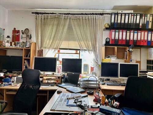 Büro im Erdgeschoss - 