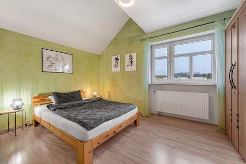 Schlafzimmer - Etagenwohnung mit 84,50 m&sup2; in Nittenau zum Kaufen