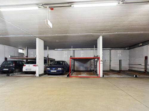 Tiefgaragenstellplatz - 