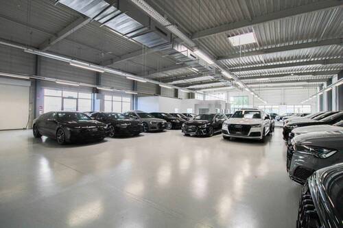 Hallenteil 1 - 