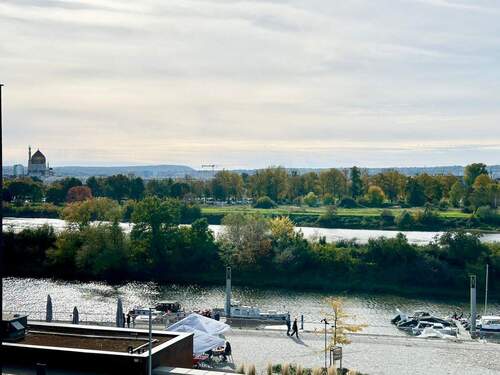 Ausblick - 3 Zimmer Etagenwohnung zur Miete in Dresden