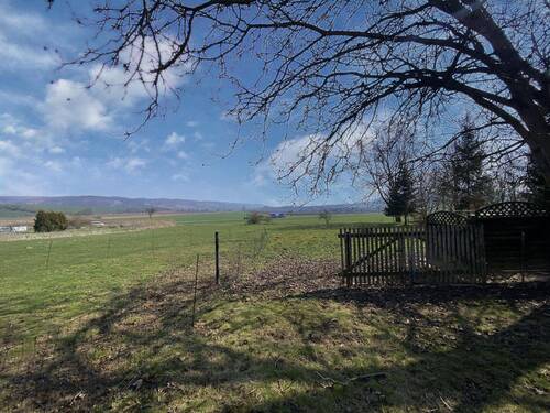 dazugehöriges Gartengrundstück/Feld - 
