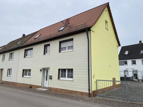 Außenansicht Vorderseite - 5 Zimmer Doppelhaushälfte zum Kaufen in Dentlein