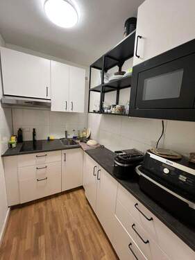 Bild 1 - WG geeignete 4 Zimmer Wohnung in der Innenstadt Moltkestr