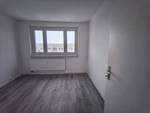 Arbeits- oder Kinderzimmer - 