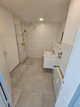 Bad - 2 Zimmer Etagenwohnung in Saarbrücken / Schönbach
