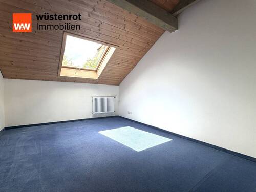Zimmer Einliegerwohnung im Dachgeschoss - 