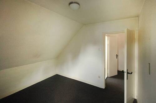 Dachgeschoss, Wohnhaus - Mehrfamilienhaus, Wohnhaus mit 170,00 m² in Gütersloh zum Kaufen