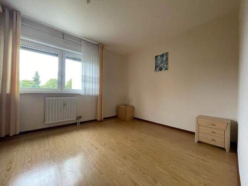 Schlafzimmer - 4 Zimmer Etagenwohnung in Rastatt