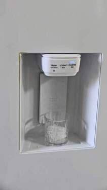 M204_Gefrier-Kombi-Eiswuerfel.jpg - 