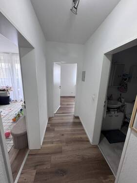 Flur - 2 Zimmer Etagenwohnung zum Kaufen in Saarbrücken / Schönbach