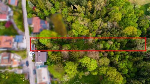 Luftansicht - Logenplatz im Grünen: Sonniges Baugrundstück am Südhang in Spiegelberg-Jux