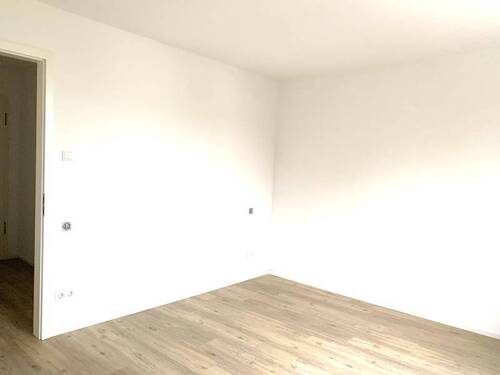 Zimmer 2 - 