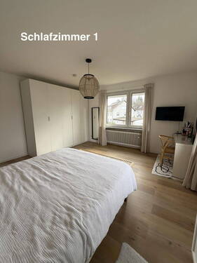 Schlafzimmer 1 (1. OG) - 