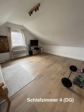 Schlafzimmer 4 (DG) - 