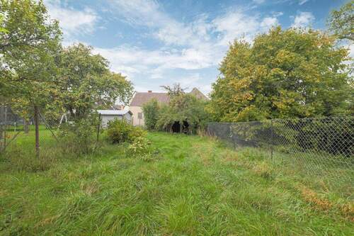 Rückansicht und Garten - 